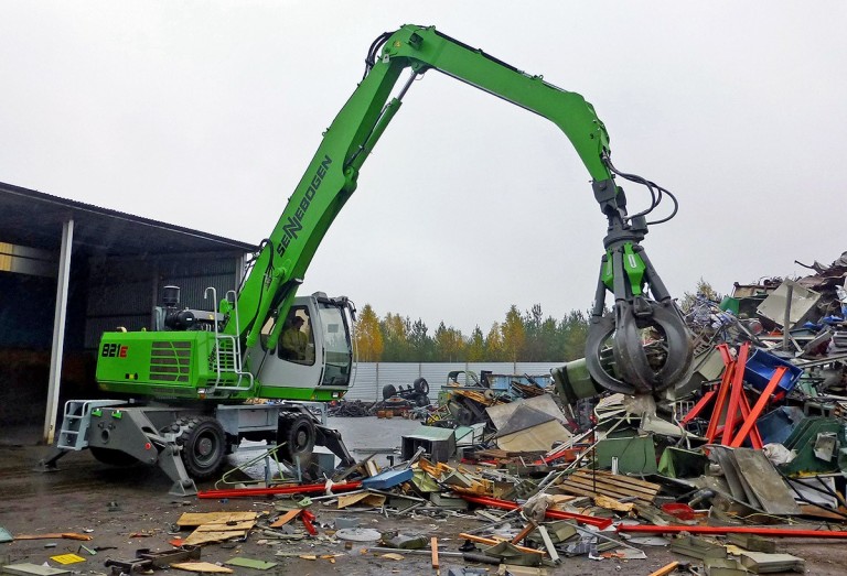 821 M E-Series Material Handlers 821 M E-Series Material Handlers