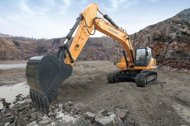 930E Tier 4 Final Excavators 930E Tier 4 Final Excavators