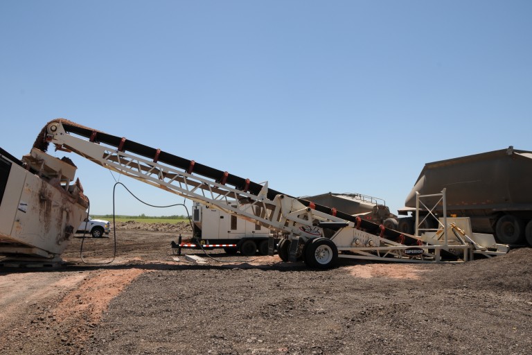 0123/30594_en_f1c95_33488_razertail-truck-unloader-copy.jpg