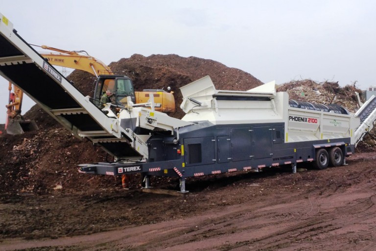 0131/32537_en_8b6e7_35310_emerald-powerscreen-tee-phoenix-2100-trommel.jpg