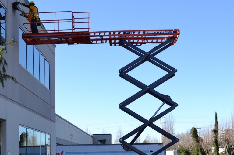 Model 32/15 Scissor Lifts Model 32/15 Scissor Lifts