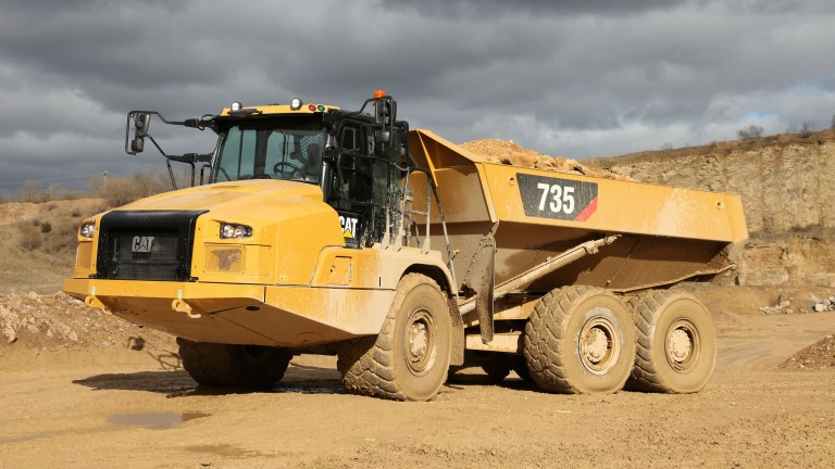 Cat articulated trucks boast new controls, transmission protection ...