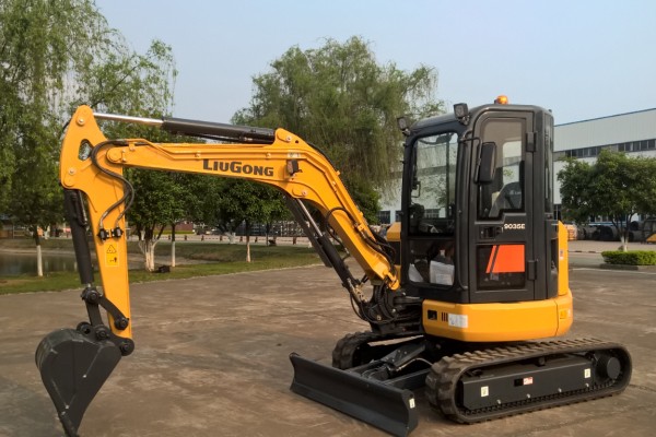 9035EZTS Compact Excavators 9035EZTS Compact Excavators