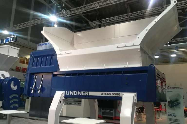 Lindner Recyclingtech America - Atlas 5500 Shredders Lindner Recyclingtech America - Atlas 5500 Shredders