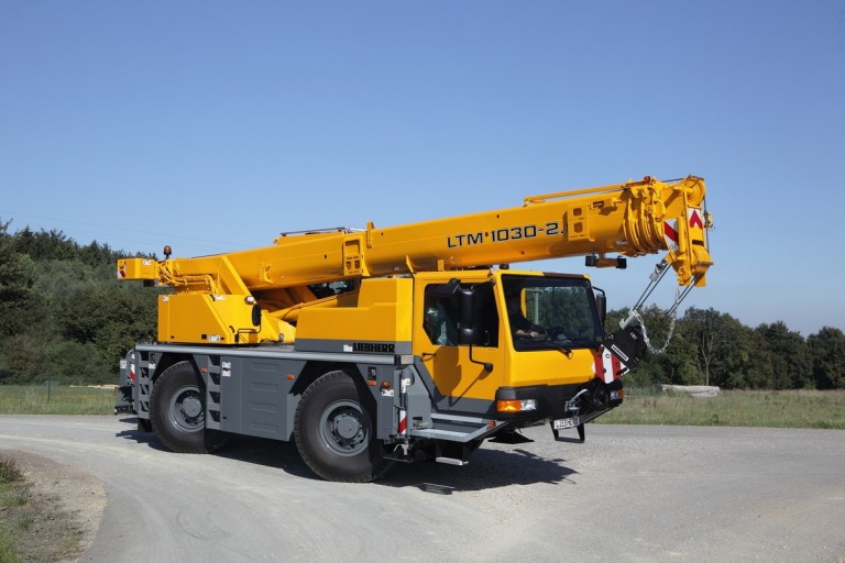 LTM 1030-2.1 Mobile Cranes LTM 1030-2.1 Mobile Cranes