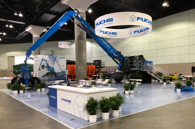 FUCHS showing MHL 370 F2 material handler at ISRI 2019