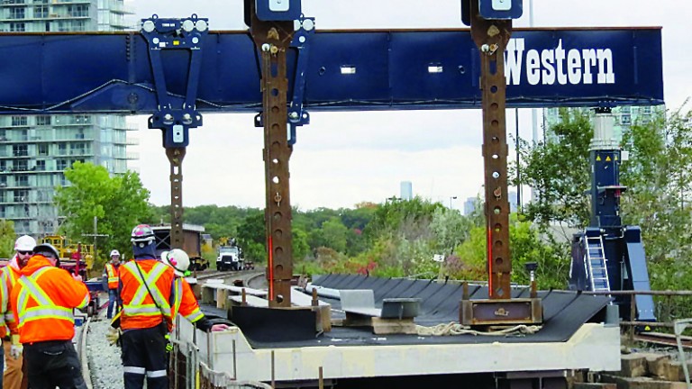 Enerpac Gantry System Gives GO Transit Bridge Work A Lift