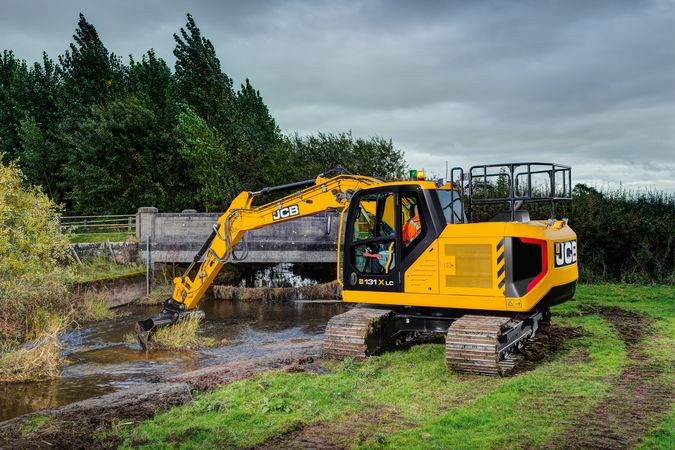 131X Excavators 131X Excavators
