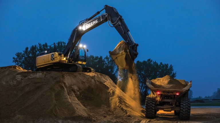 John Deere 2023 excavator specs