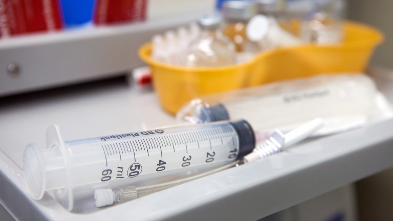 The environmental cost of single-use plastics in healthcare