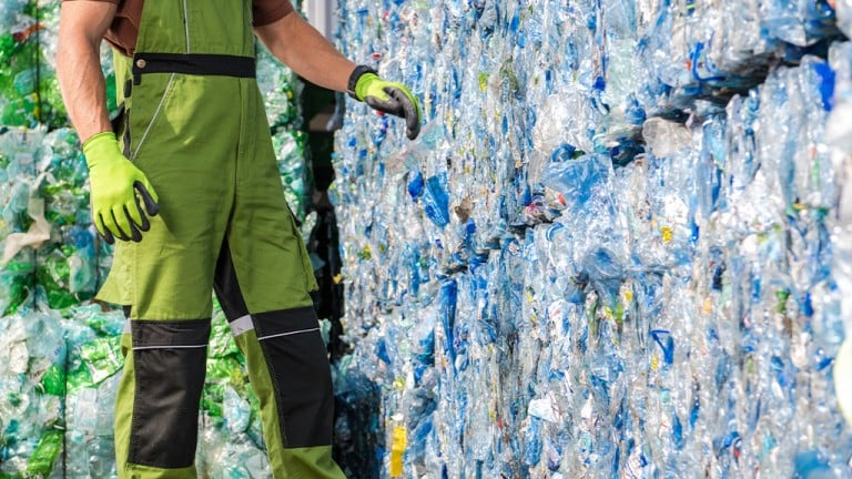 Plastic and rubber industry urges recyclables to be used as strategic raw materials