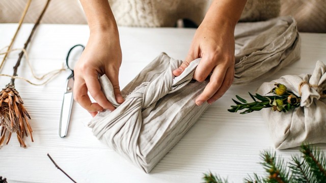 Tips for a more environmentally friendly holiday season