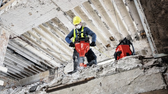 Hilti launches new, smarter cordless battery and tool line thumbnail