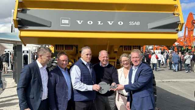 Volvo CE sees global sales increase by 11 percent in first quarter of 2023 thumbnail