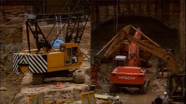 (VIDEO) Watch 1980s tunnel builders tackle a challenging crossing of iconic Sydney Harbour