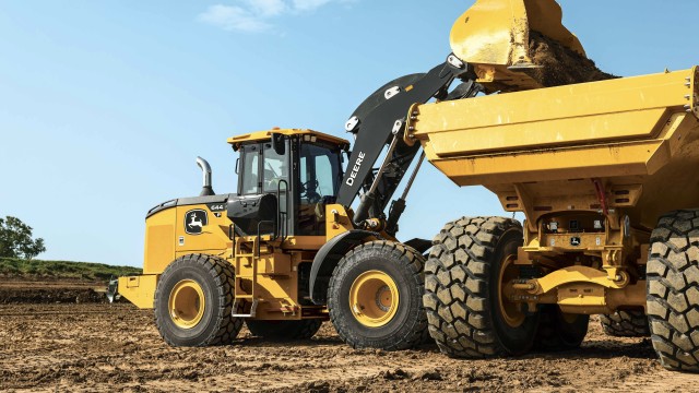 John Deere improves job site safety with new object detection technology