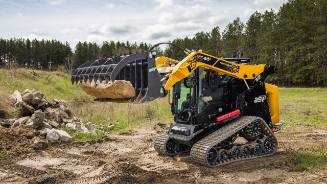 (VIDEO) Latest mid-sized compact track loaders from ASV combine vertical lift with advanced forestry capabilities