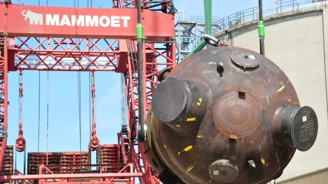 Mammoet helps to enhance one of the world’s largest nuclear power plants