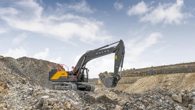 Volvo expands next-generation excavator line with two updated mid-size crawler models