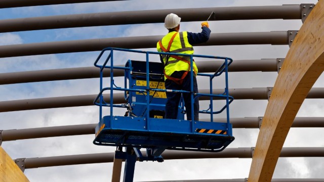 Aerial lift operator training from IPAF introduces new way to certify