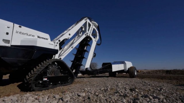 Vermeer collaborates on moon excavator prototype