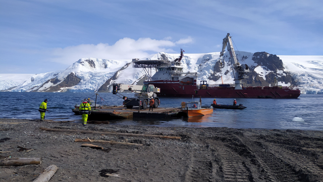 Raimondi expands heavy lifting portfolio with Terex cranes acquisition