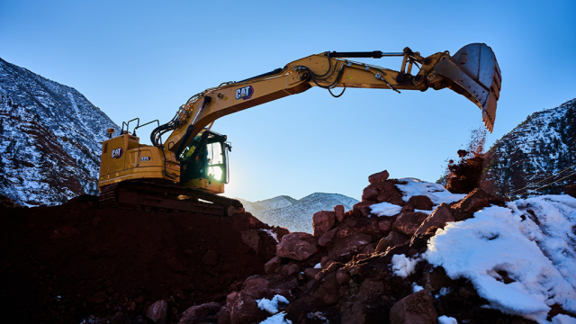 All-new heavy-duty undercarriage on Cat 325 excavator enhances stability