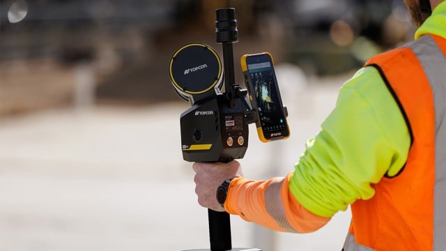 Topcon expands scanning and imaging capabilities with updated handheld scanner