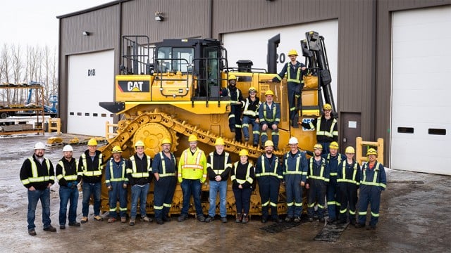 (VIDEO) How Finning rebuilds Cat D11 dozers in Regina