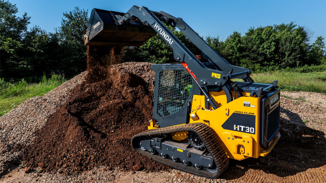 Hyundai adds medium-frame HT30 to growing compact track loader lineup
