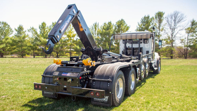Stellar’s new bumper design for NXT Series Hooklifts features bolt-on and welded configurations