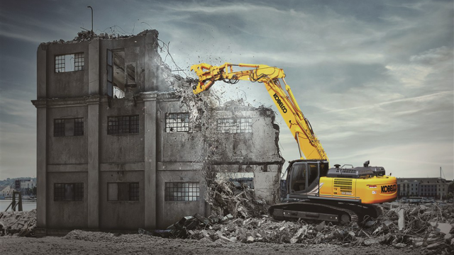 KOBELCO expands demolition equipment lineup with two new straight boom excavators